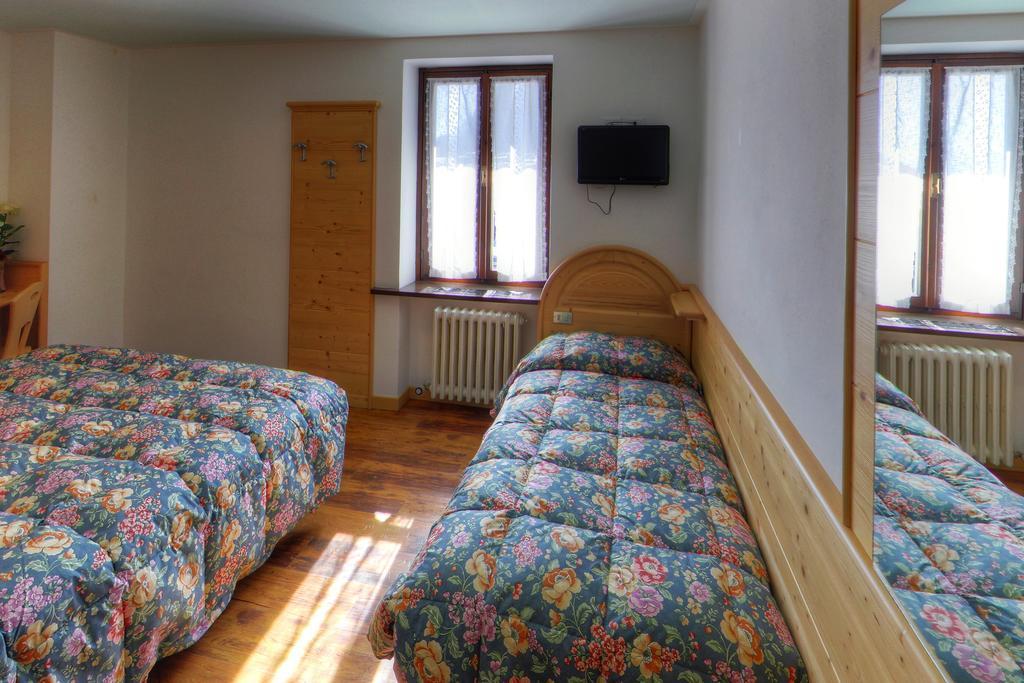 Gh Hotel Fratazza Sankt Martin am Sismunthbach Zimmer foto