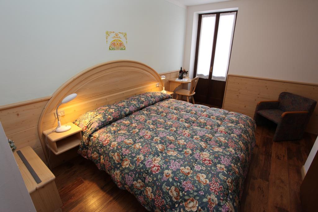 Gh Hotel Fratazza Sankt Martin am Sismunthbach Zimmer foto