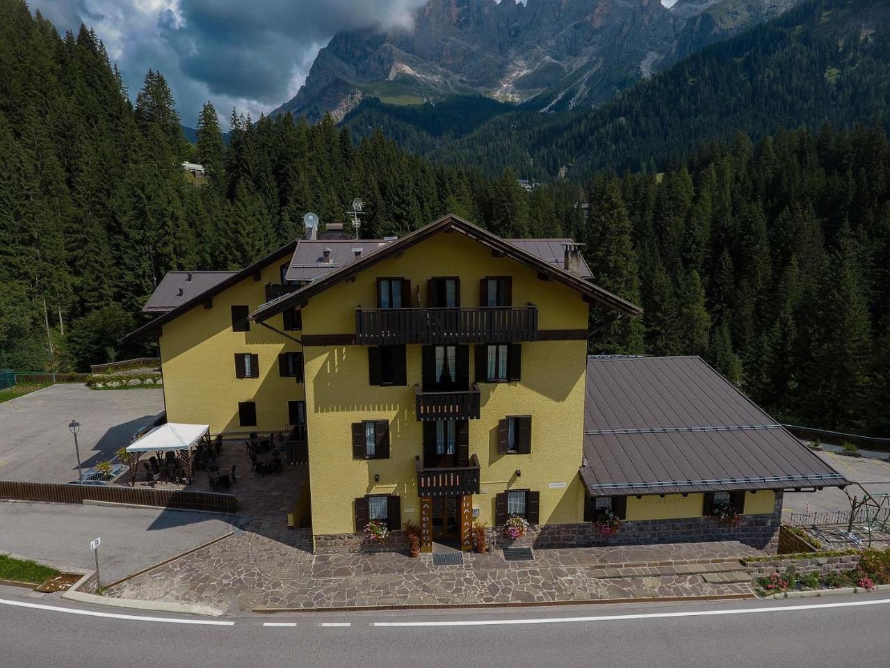 Gh Hotel Fratazza Sankt Martin am Sismunthbach Exterior foto
