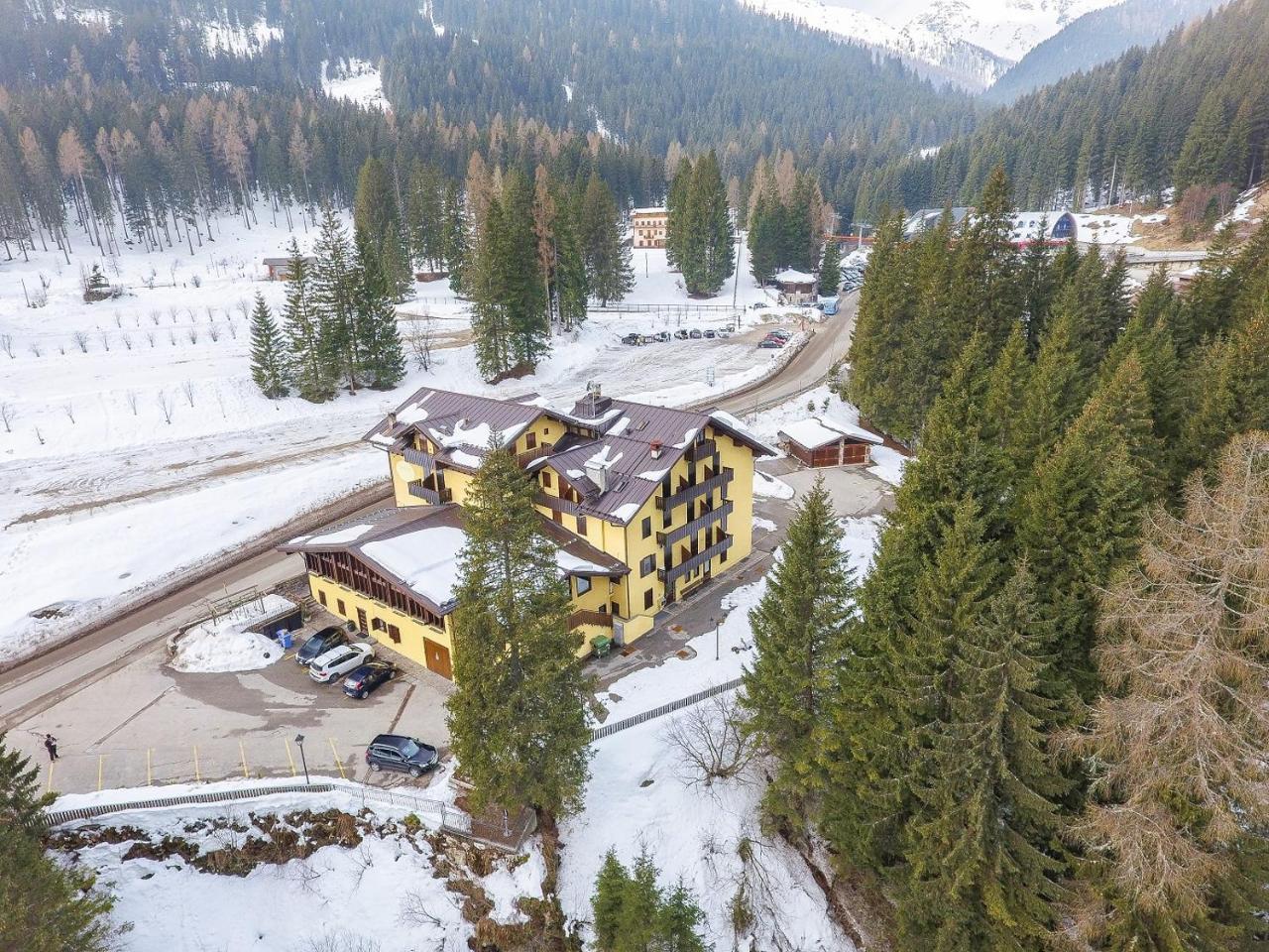 Gh Hotel Fratazza Sankt Martin am Sismunthbach Exterior foto